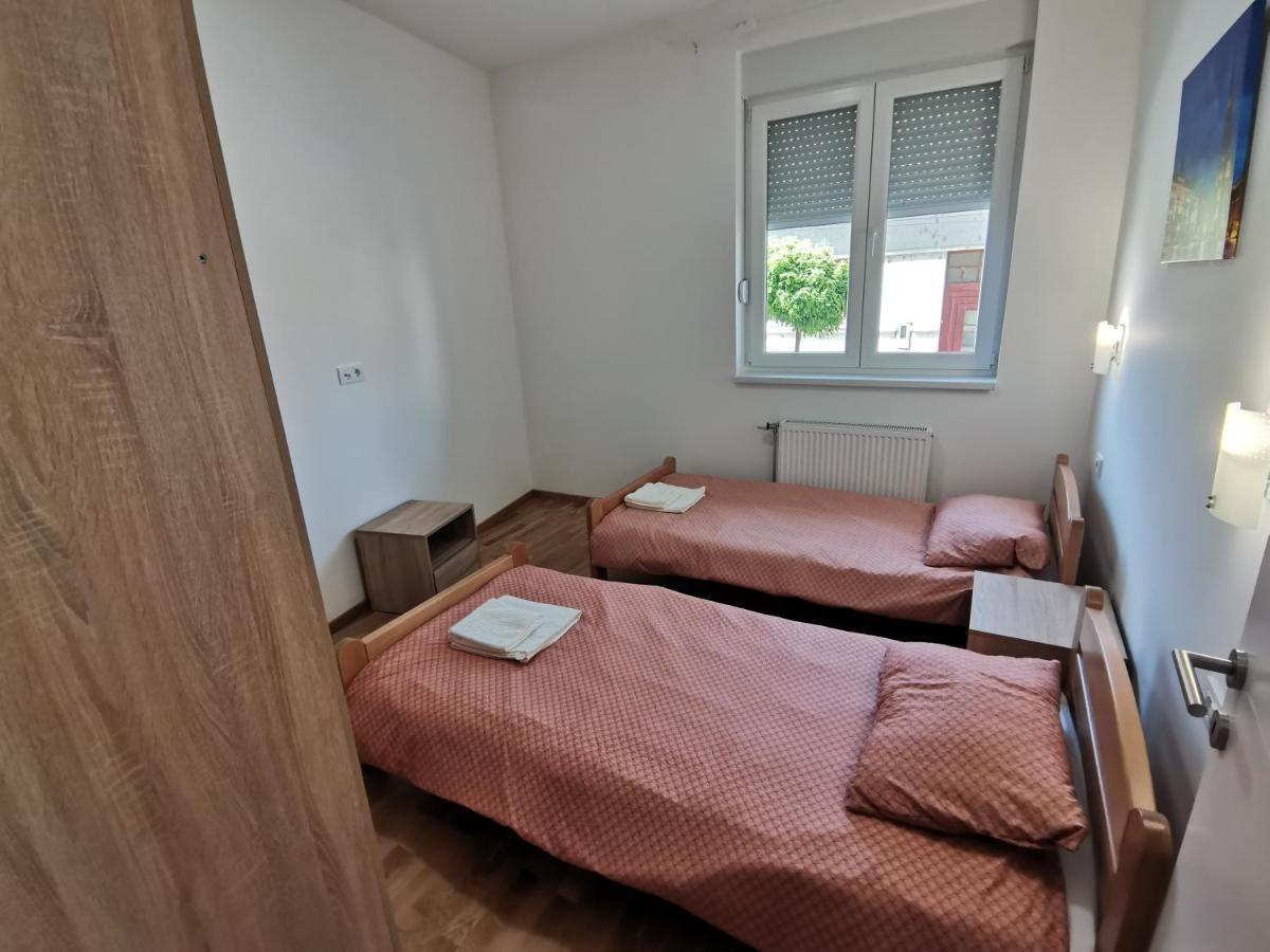 Magi Apartments Novi Sad Buitenkant foto