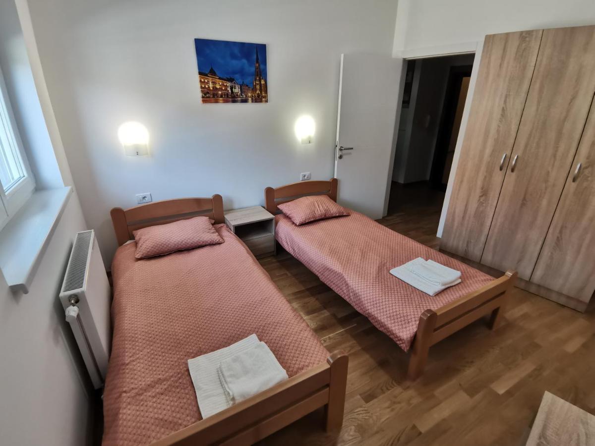 Magi Apartments Novi Sad Buitenkant foto